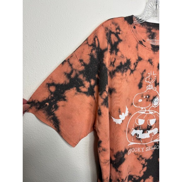 Urban Outfitters Desert Dreamer OS Peanuts Snoopy Halloween Orange T-Shirt NWT - Picture 3 of 7